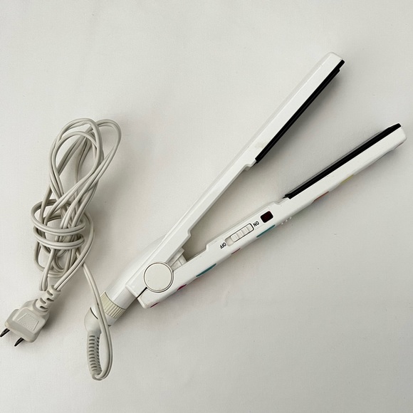 Flat Iron 1” - Picture 2 of 3